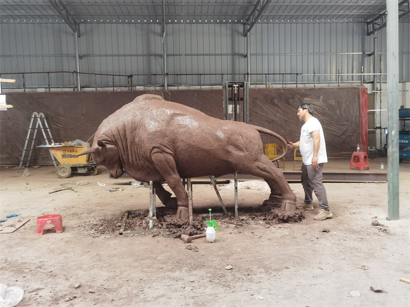 玻璃钢雕塑：现代艺术的新宠