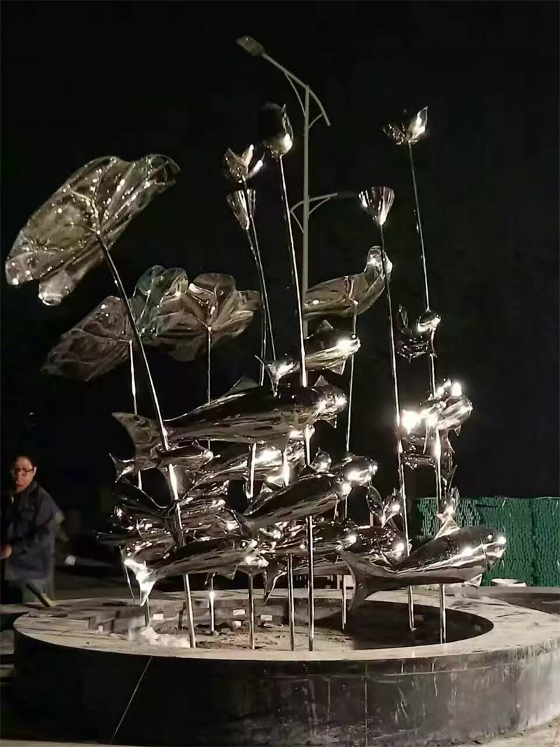 乡村振兴中的雕塑文化建设